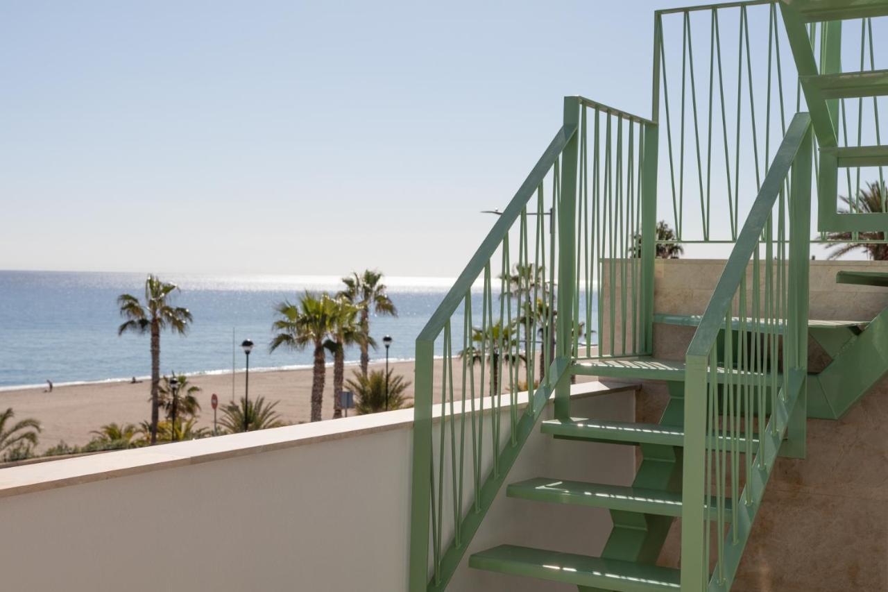 Precioso Apartamento Frente A La Playa Con Piscina 모야카 외부 사진