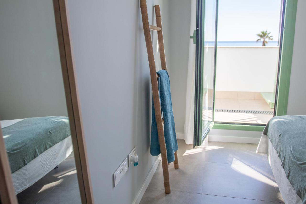 Precioso Apartamento Frente A La Playa Con Piscina 모야카 외부 사진