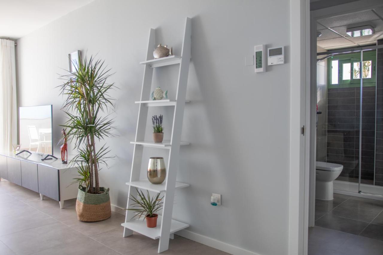 Precioso Apartamento Frente A La Playa Con Piscina 모야카 외부 사진