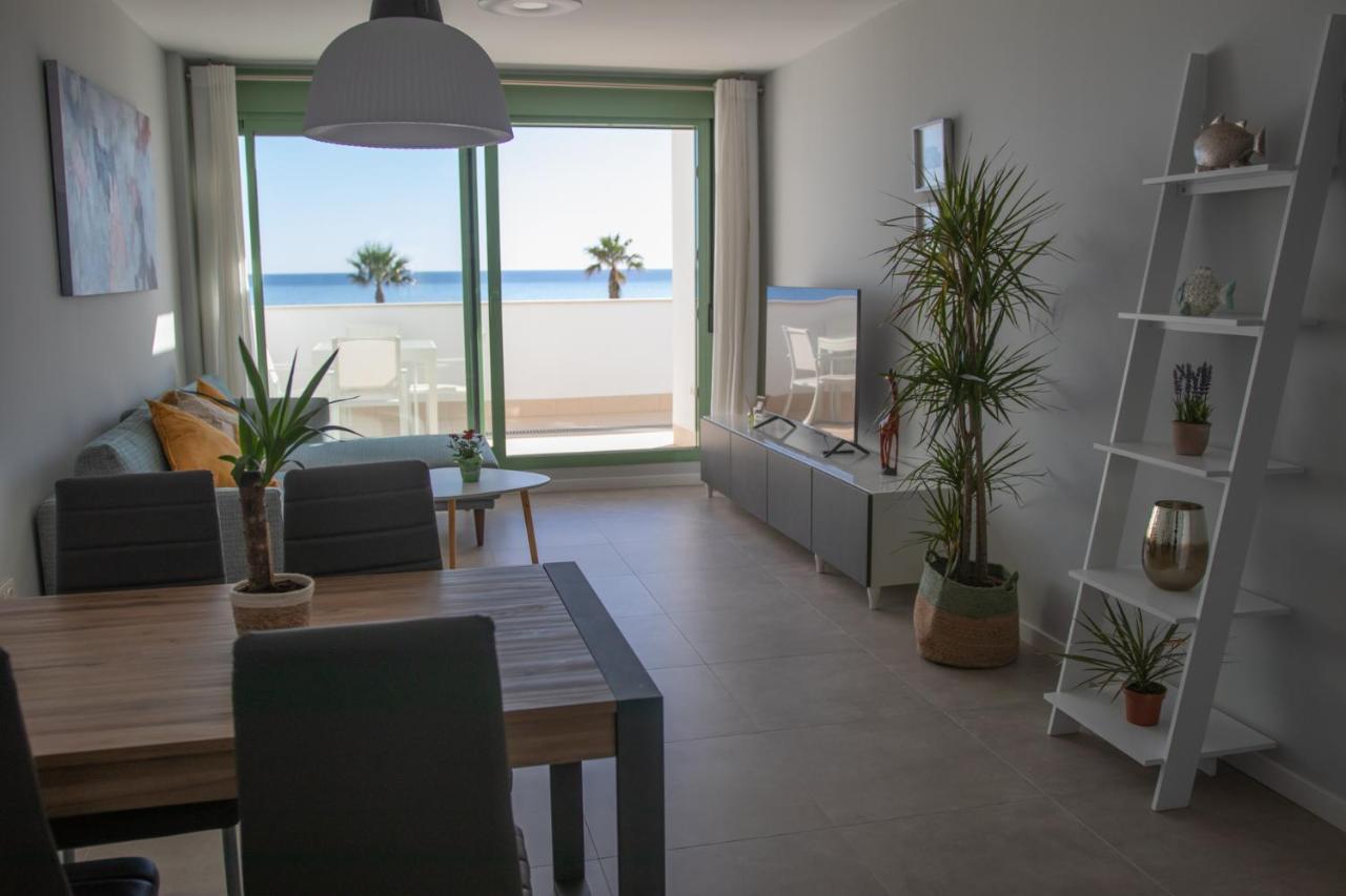 Precioso Apartamento Frente A La Playa Con Piscina 모야카 외부 사진
