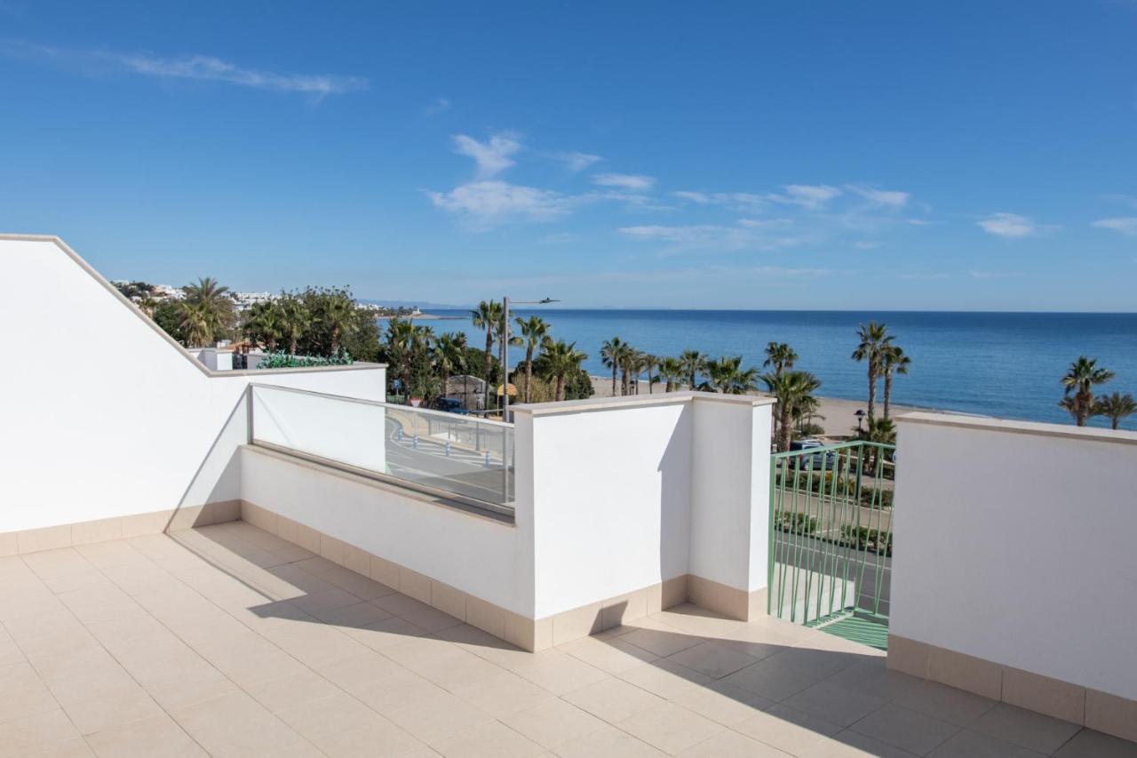 Precioso Apartamento Frente A La Playa Con Piscina 모야카 외부 사진