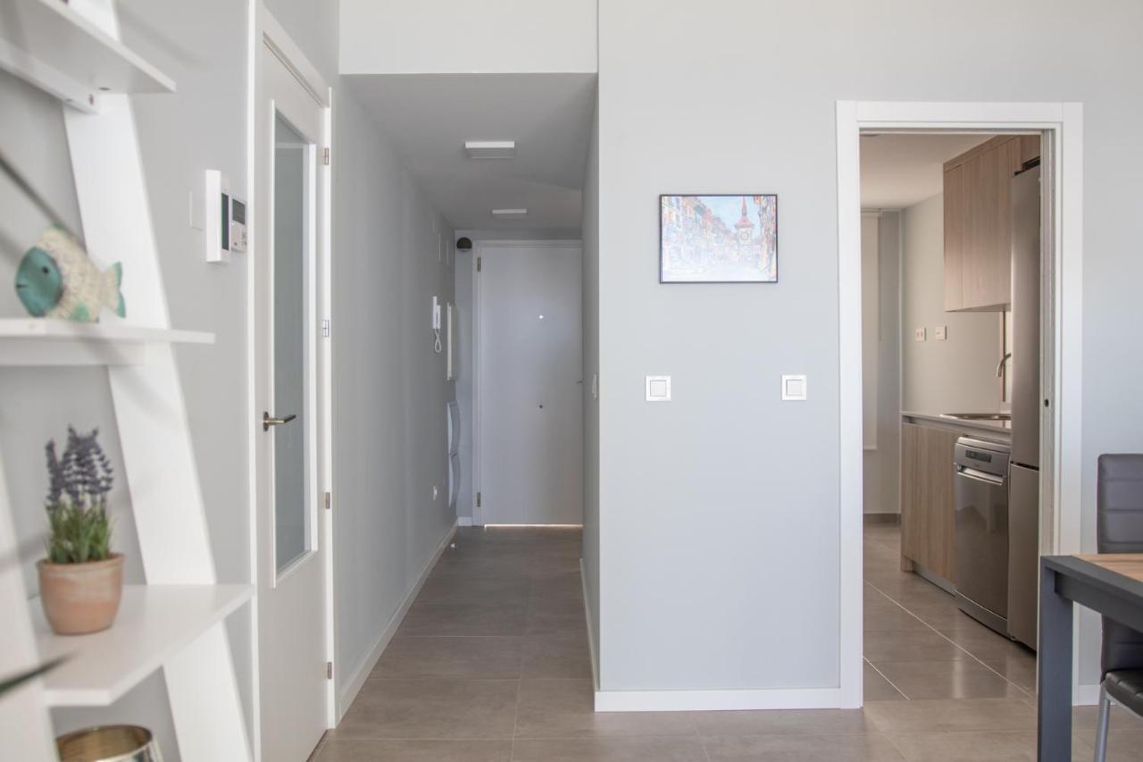 Precioso Apartamento Frente A La Playa Con Piscina 모야카 외부 사진