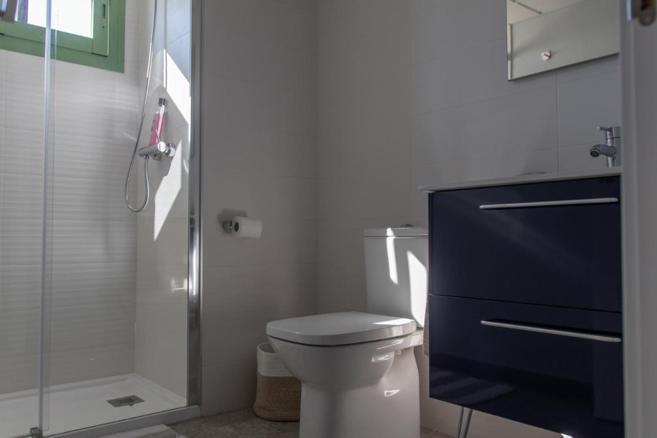 Precioso Apartamento Frente A La Playa Con Piscina 모야카 외부 사진