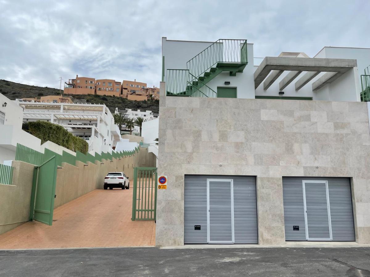 Precioso Apartamento Frente A La Playa Con Piscina 모야카 외부 사진